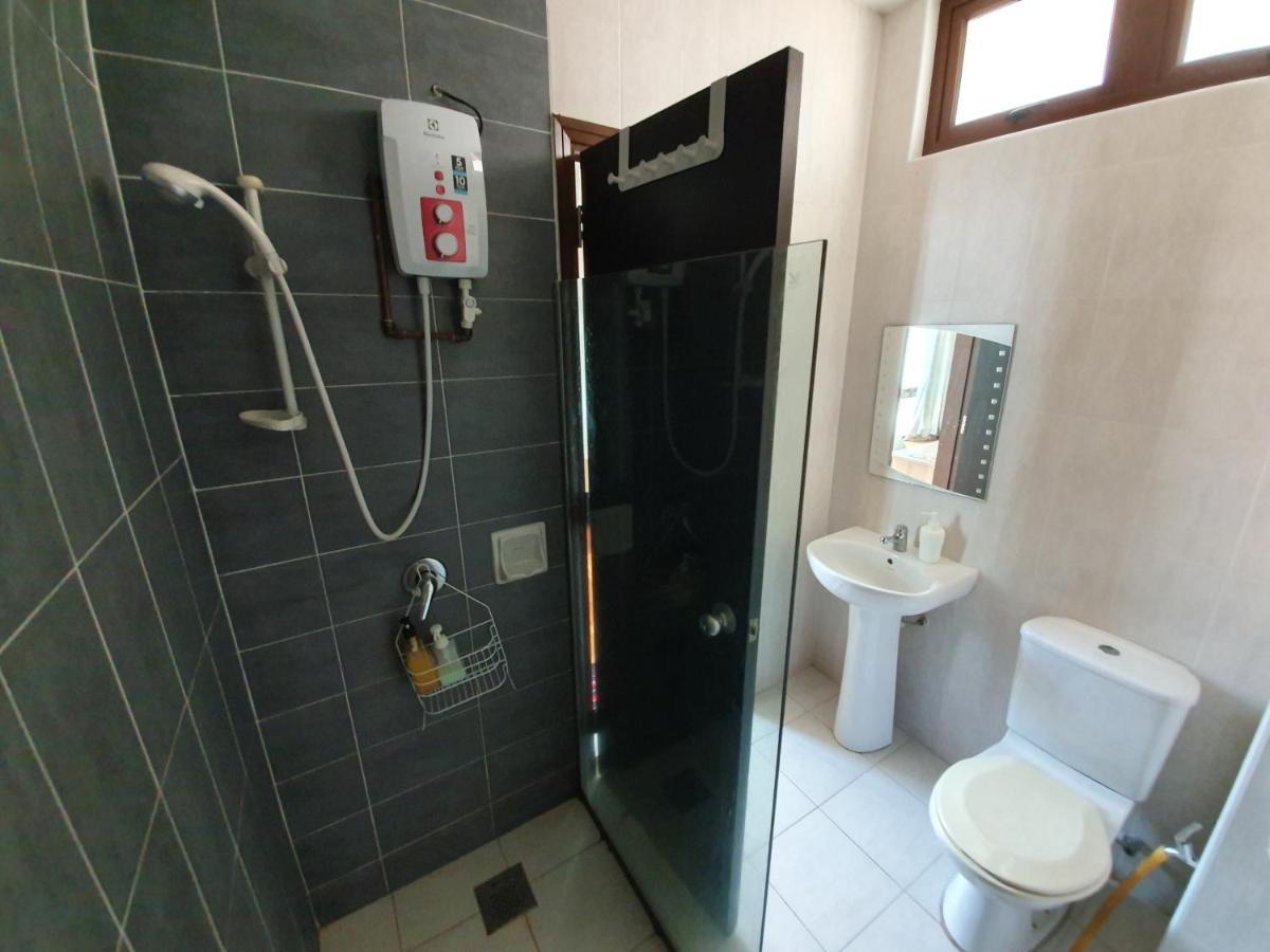 Eden Cosy Living Apartment Бату Феринги Екстериор снимка