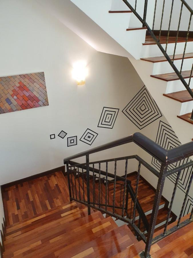 Eden Cosy Living Apartment Бату Феринги Екстериор снимка
