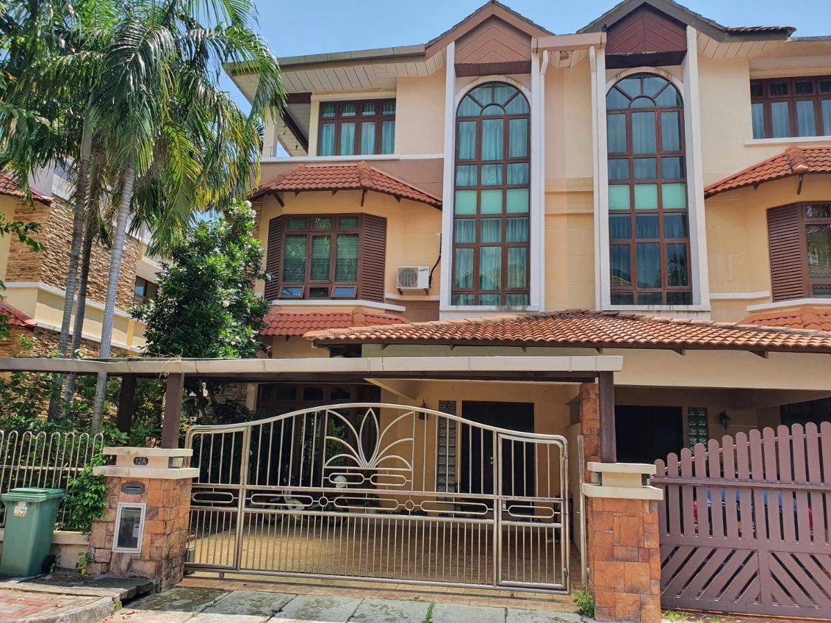 Eden Cosy Living Apartment Бату Феринги Екстериор снимка